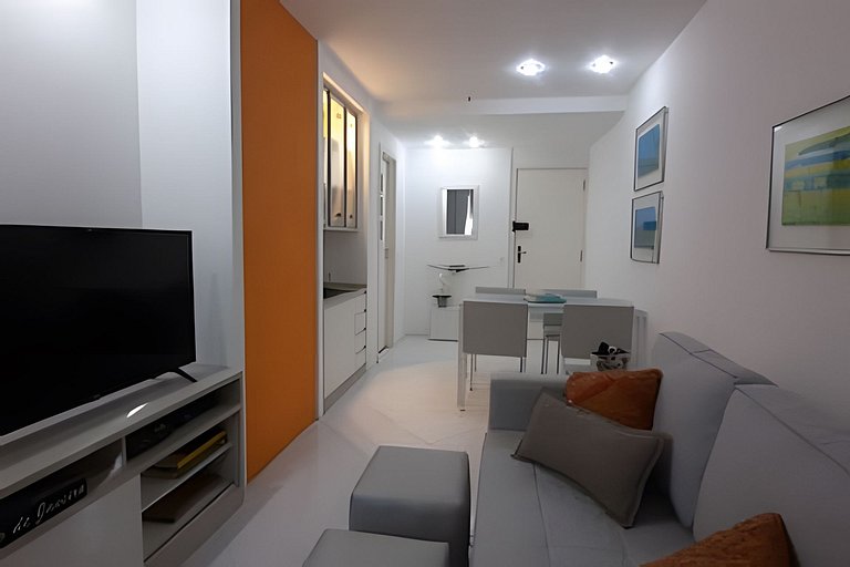 Seu apartamento em Copacabana espera por você! Rj
