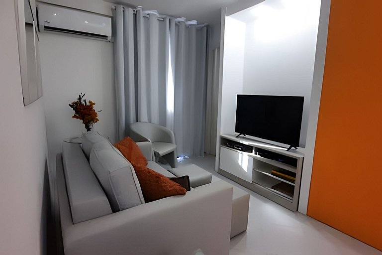 Seu apartamento em Copacabana espera por você! Rj