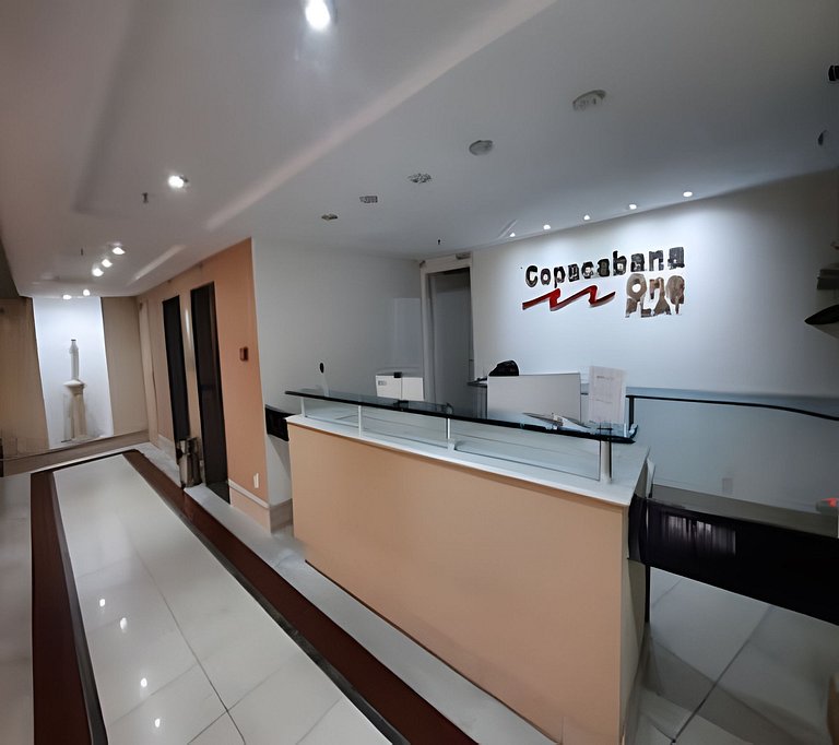 Seu apartamento em Copacabana espera por você! Rj