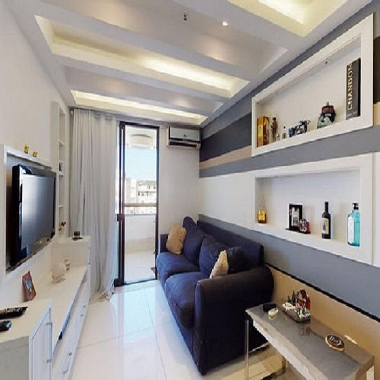 Flat em Copacabana com piscina compartilhada