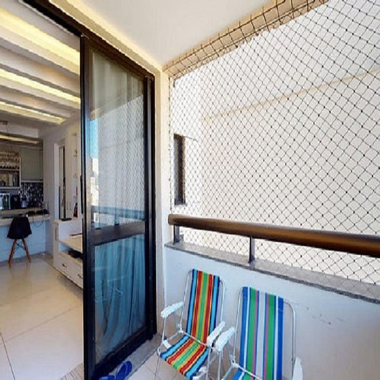 Flat em Copacabana com piscina compartilhada