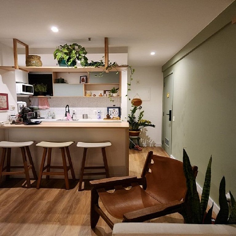 Flat com piscina, sauna e vaga de estacionamento