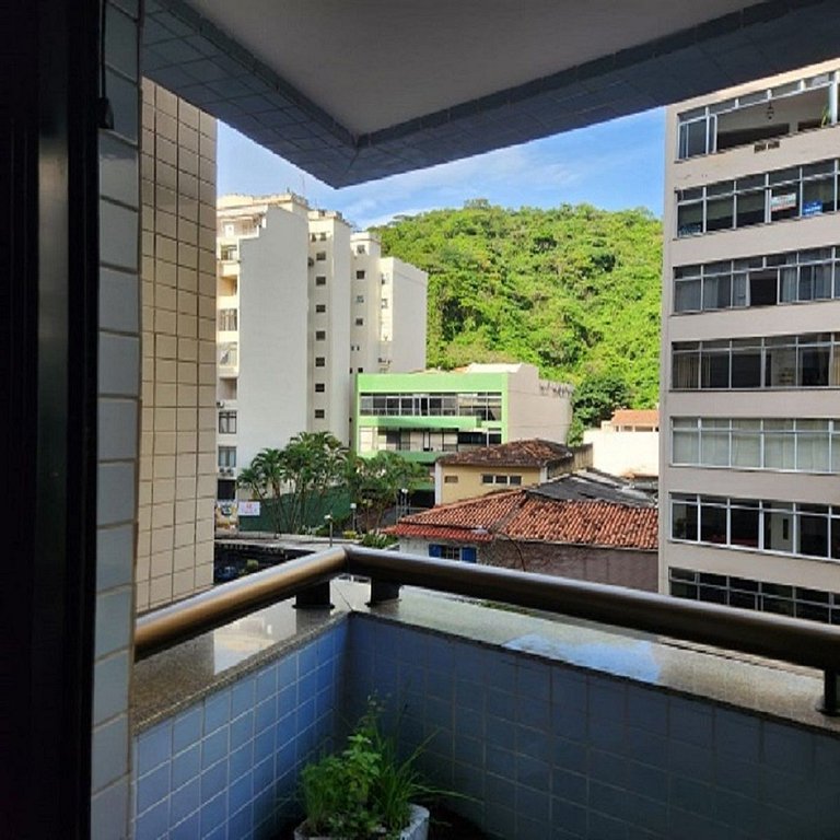 Flat com piscina, sauna e vaga de estacionamento