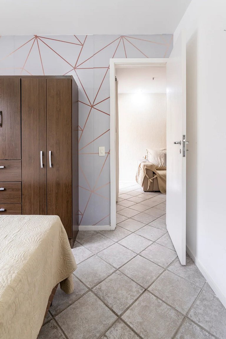 Flat próximo à estação de metrô de Copacabana