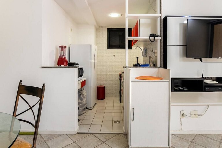 Flat próximo à estação de metrô de Copacabana