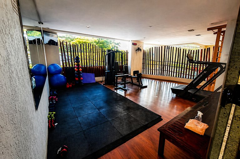Seu apartamento em Copacabana espera por você! Rj